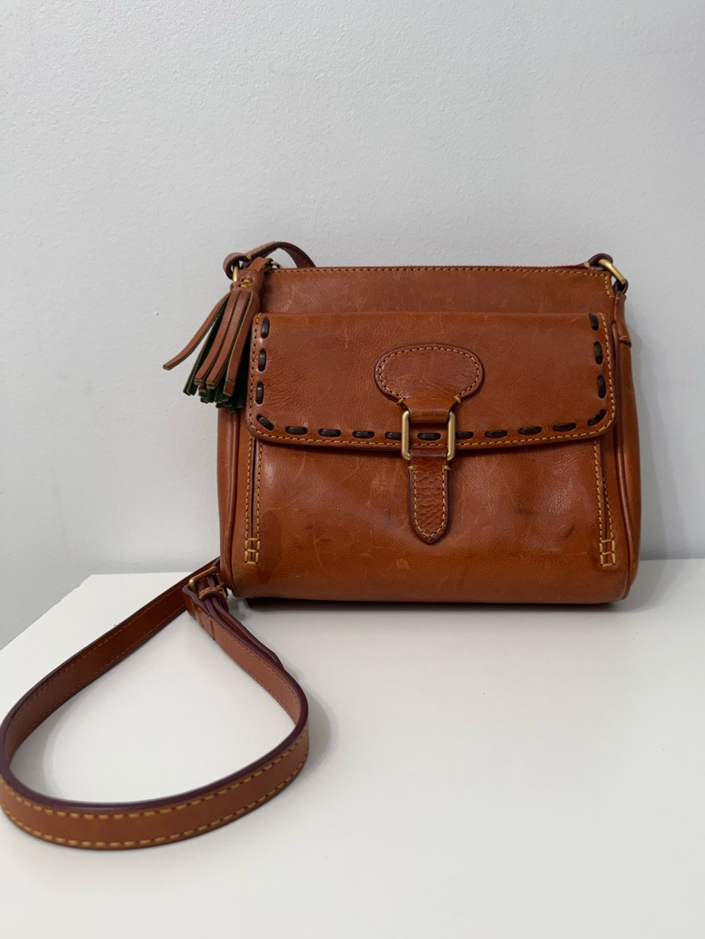 Dooney & Bourke Florentine Pocket Crossbody Brown Cognac Distressed Leather